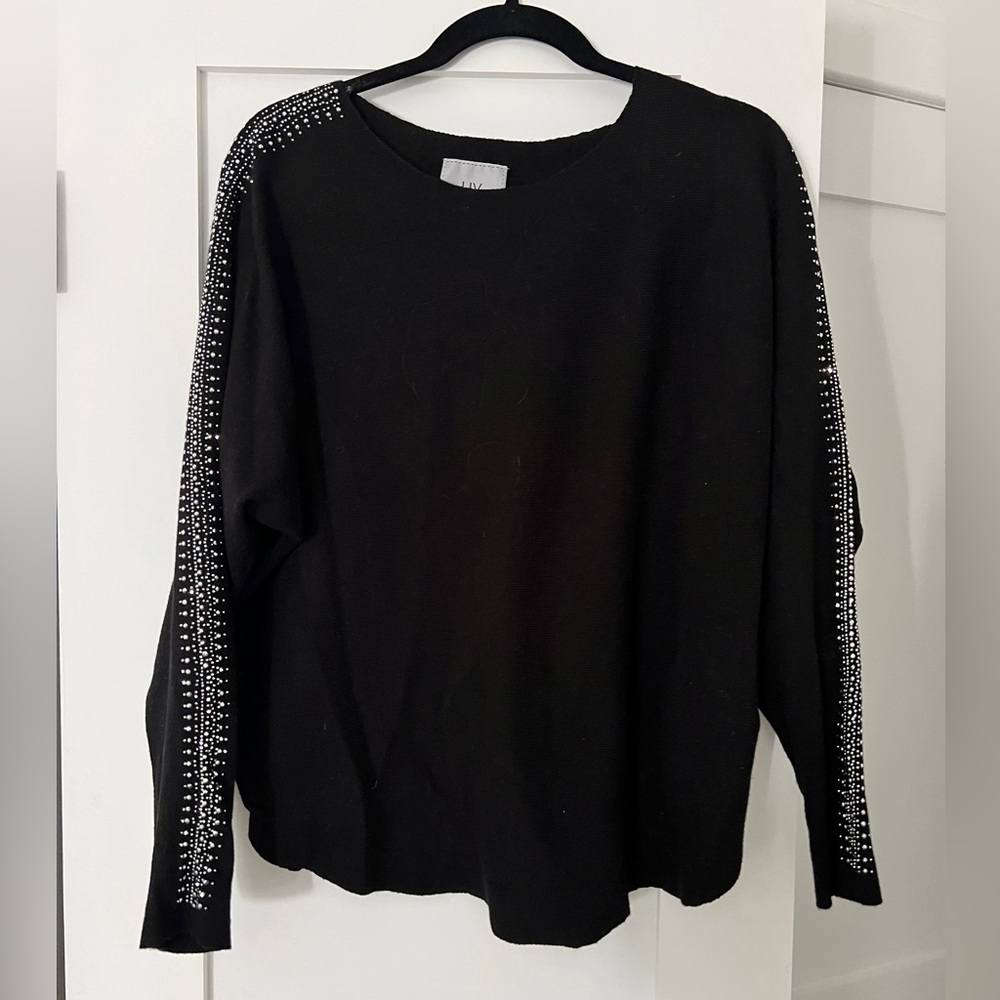 LIV Milano black knit sweater with beautiful fitted arm detail, size xl